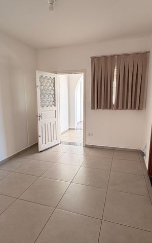 Casa para alugar com 266m², 2 quartos e 2 vagas Casa para alugar com 266m², 2 quartos e 2 vagasSala