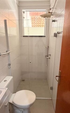 Casa para alugar com 266m², 2 quartos e 2 vagas Casa para alugar com 266m², 2 quartos e 2 vagasBanheiro da Suíte 1