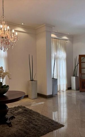 Apartamento para alugar com 315m², 4 quartos e 2 vagas Apartamento para alugar com 315m², 4 quartos e 2 vagasHall de entrada