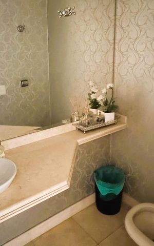 Apartamento para alugar com 315m², 4 quartos e 2 vagas Apartamento para alugar com 315m², 4 quartos e 2 vagasBanheiro