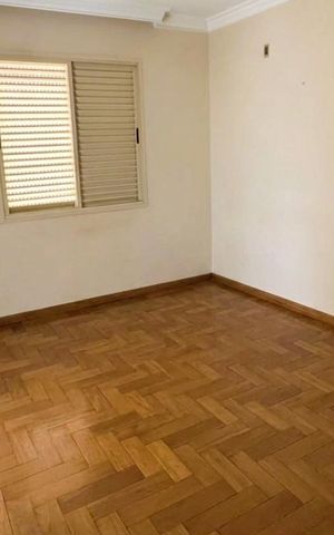 Apartamento para alugar com 315m², 4 quartos e 2 vagas Apartamento para alugar com 315m², 4 quartos e 2 vagasQuarto