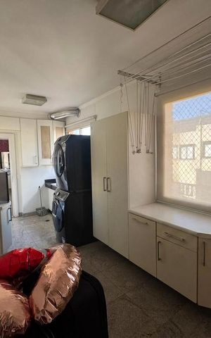 Apartamento para alugar com 315m², 4 quartos e 2 vagas Apartamento para alugar com 315m², 4 quartos e 2 vagasÁrea de serviço