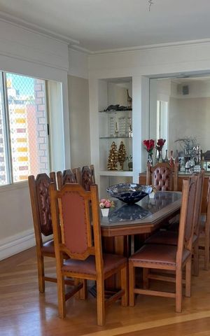Apartamento para alugar com 315m², 4 quartos e 2 vagas Apartamento para alugar com 315m², 4 quartos e 2 vagasSala