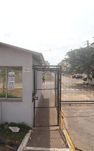 Apartamento para alugar com 45m², 2 quartos e 1 vagaFachada e portaria