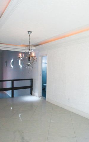 Casa à venda com 450m², 6 quartos e 3 vagasSala de jantar