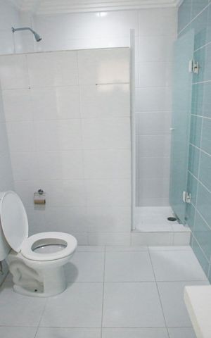 Casa à venda com 450m², 6 quartos e 3 vagasBanheiro da Suíte 3