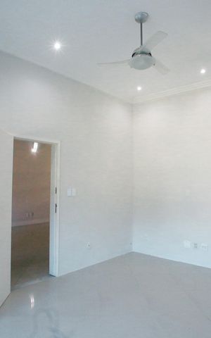 Casa à venda com 450m², 6 quartos e 3 vagasQuarto 4