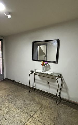 Apartamento para alugar com 70m², 2 quartos e 1 vagaHall de entrada