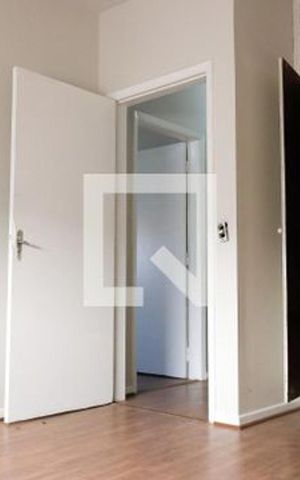 Casa à venda com 266m², 3 quartos e 3 vagas Casa à venda com 266m², 3 quartos e 3 vagasQuarto
