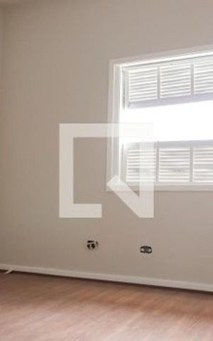 Casa à venda com 266m², 3 quartos e 3 vagas Casa à venda com 266m², 3 quartos e 3 vagasQuarto