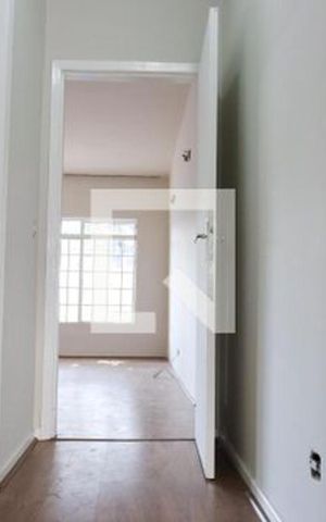 Casa à venda com 266m², 3 quartos e 3 vagas Casa à venda com 266m², 3 quartos e 3 vagasCorredor