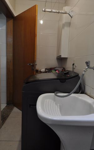 Casa de condomínio à venda com 60m², 3 quartos e 1 vagaÁrea de serviço