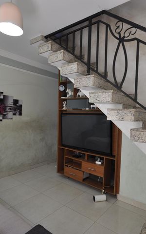 Casa de condomínio à venda com 60m², 3 quartos e 1 vagaSala