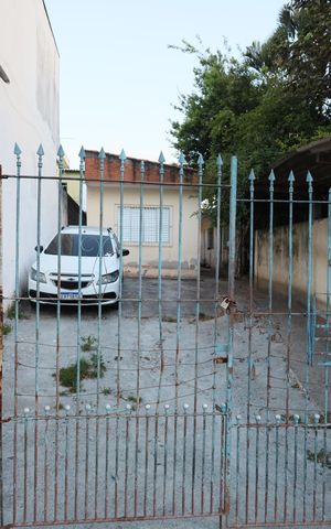 Casa para alugar com 110m², 2 quartos e 1 vagaFachada
