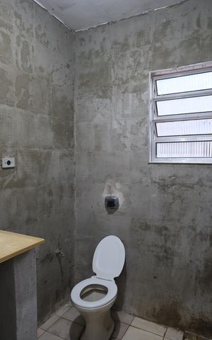 Casa para alugar com 110m², 2 quartos e 1 vagaBanheiro