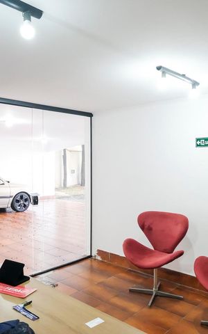 Casa à venda com 270m², 3 quartos e 4 vagasEdícula