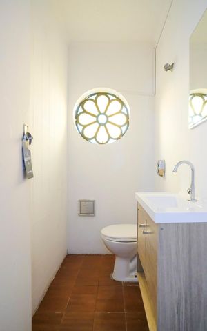 Casa à venda com 270m², 3 quartos e 4 vagasBanheiro da edícula