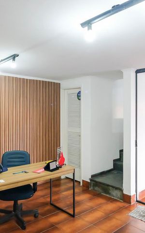 Casa à venda com 270m², 3 quartos e 4 vagasEdícula