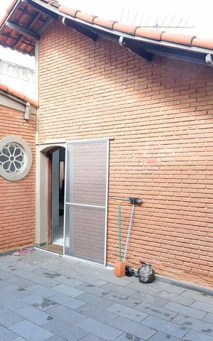 Casa à venda com 270m², 3 quartos e 4 vagasQuintal