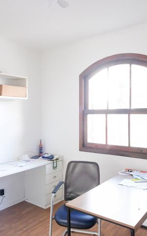 Casa à venda com 270m², 3 quartos e 4 vagasQuarto 2