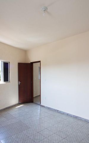 Casa para alugar com 300m², 3 quartos e 3 vagas Casa para alugar com 300m², 3 quartos e 3 vagasQuarto 2