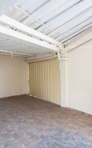 Casa para alugar com 300m², 3 quartos e 3 vagas Casa para alugar com 300m², 3 quartos e 3 vagasGaragem