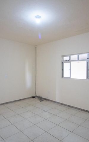 Casa para alugar com 300m², 3 quartos e 3 vagas Casa para alugar com 300m², 3 quartos e 3 vagasQuarto 1