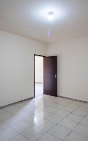 Casa para alugar com 300m², 3 quartos e 3 vagas Casa para alugar com 300m², 3 quartos e 3 vagasQuarto 1