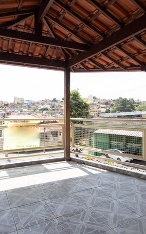 Casa para alugar com 300m², 3 quartos e 3 vagas Casa para alugar com 300m², 3 quartos e 3 vagasVaranda do Quarto 2