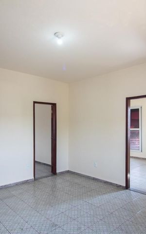 Casa para alugar com 300m², 3 quartos e 3 vagas Casa para alugar com 300m², 3 quartos e 3 vagasSala