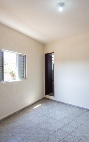 Casa para alugar com 300m², 3 quartos e 3 vagas Casa para alugar com 300m², 3 quartos e 3 vagasSala