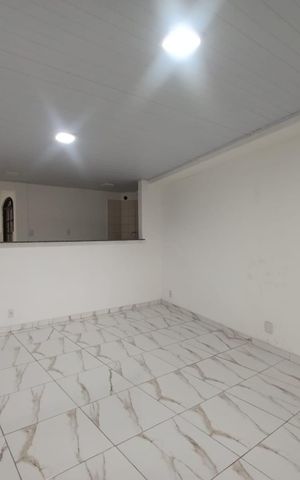 Casa para alugar com 90m², 2 quartos e sem vaga Casa para alugar com 90m², 2 quartos e sem vagaSala