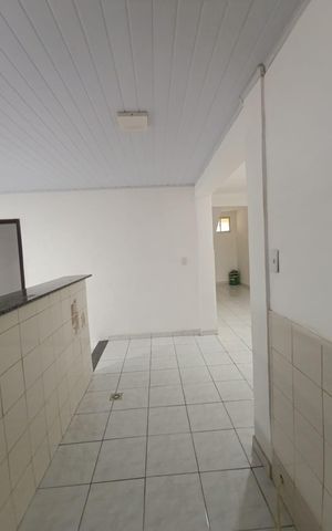 Casa para alugar com 90m², 2 quartos e sem vaga Casa para alugar com 90m², 2 quartos e sem vagaCozinha e Área de Serviço