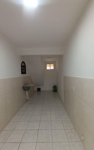 Casa para alugar com 90m², 2 quartos e sem vaga Casa para alugar com 90m², 2 quartos e sem vagaCozinha e Área de Serviço