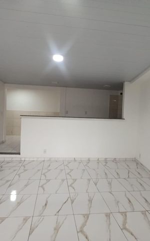 Casa para alugar com 90m², 2 quartos e sem vaga Casa para alugar com 90m², 2 quartos e sem vagaSala