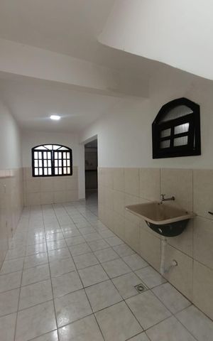 Casa para alugar com 90m², 2 quartos e sem vaga Casa para alugar com 90m², 2 quartos e sem vagaCozinha e Área de Serviço
