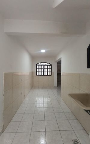 Casa para alugar com 90m², 2 quartos e sem vaga Casa para alugar com 90m², 2 quartos e sem vagaCozinha e Área de Serviço