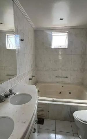 Apartamento para alugar com 120m², 4 quartos e 2 vagas Apartamento para alugar com 120m², 4 quartos e 2 vagasBanheiro