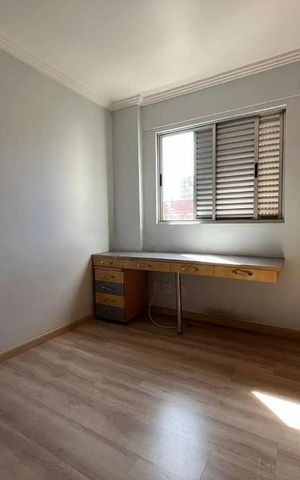 Apartamento para alugar com 120m², 4 quartos e 2 vagas Apartamento para alugar com 120m², 4 quartos e 2 vagasQuarto