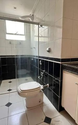 Apartamento para alugar com 120m², 4 quartos e 2 vagas Apartamento para alugar com 120m², 4 quartos e 2 vagasBanheiro