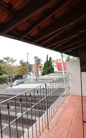 Casa à venda com 139m², 2 quartos e 2 vagasQuarto 1 - Varanda