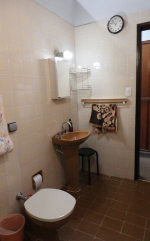 Casa à venda com 139m², 2 quartos e 2 vagasBanheiro