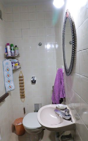 Casa à venda com 139m², 2 quartos e 2 vagasLavabo