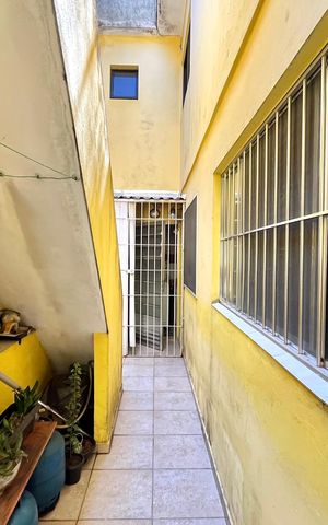 Casa à venda com 310m², 5 quartos e 3 vagas Casa à venda com 310m², 5 quartos e 3 vagasCasa 04