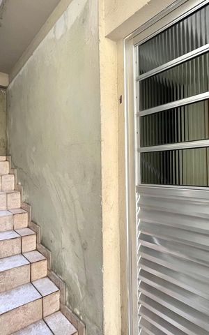 Casa à venda com 310m², 5 quartos e 3 vagas Casa à venda com 310m², 5 quartos e 3 vagasCasa 01