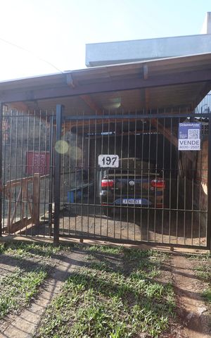 Casa à venda com 90m², 3 quartos e sem vagaFachada