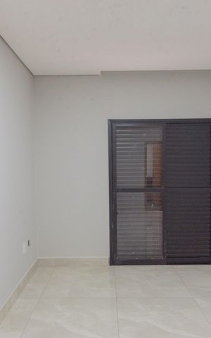 Casa de condomínio à venda com 263m², 4 quartos e 4 vagas Casa de condomínio à venda com 263m², 4 quartos e 4 vagasSuíte 1