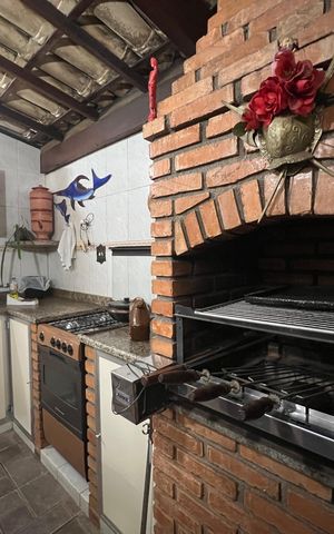 Apartamento à venda com 150m², 3 quartos e 2 vagas Apartamento à venda com 150m², 3 quartos e 2 vagasChurrasqueira