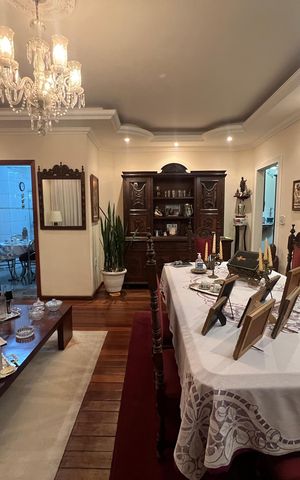 Apartamento à venda com 150m², 3 quartos e 2 vagas Apartamento à venda com 150m², 3 quartos e 2 vagasSala