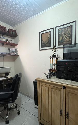 Apartamento à venda com 150m², 3 quartos e 2 vagas Apartamento à venda com 150m², 3 quartos e 2 vagasEscritório